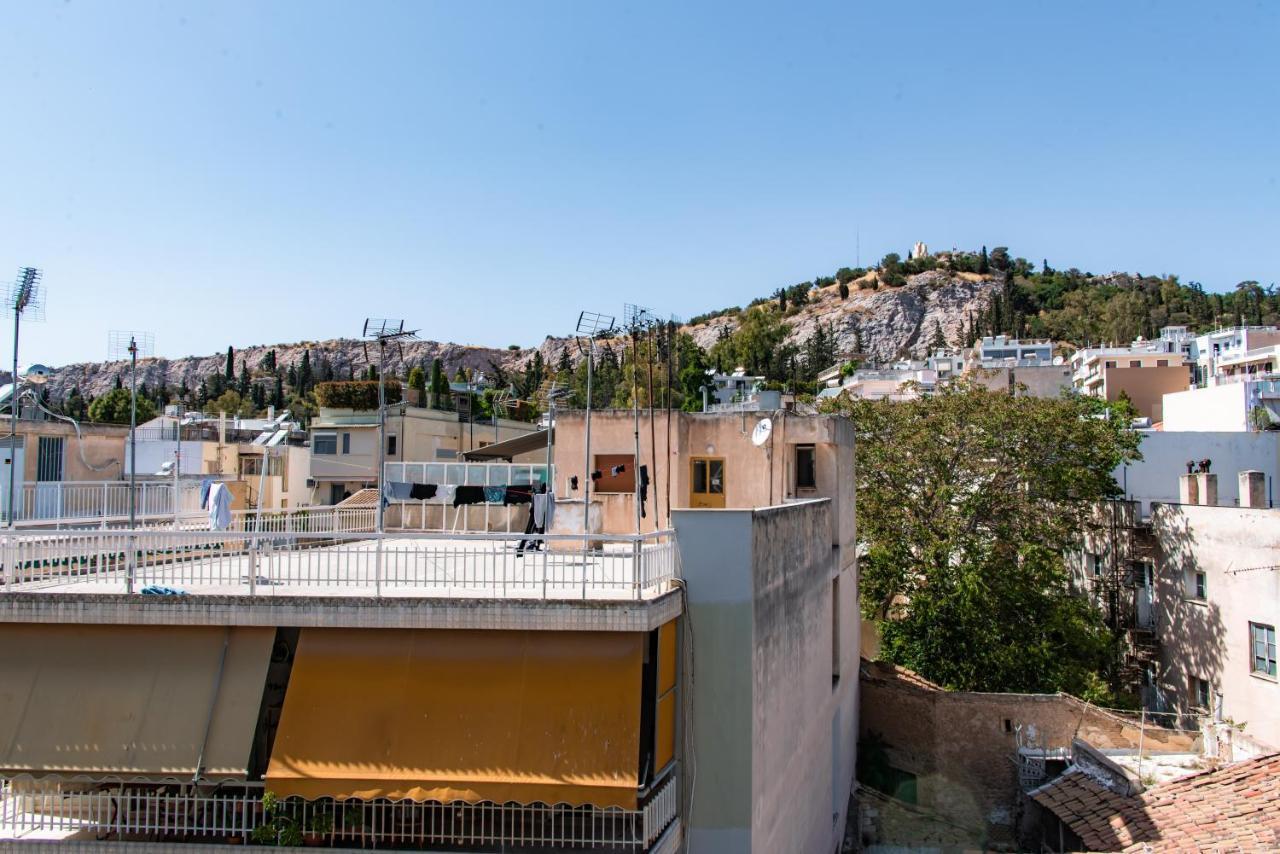 Pnika 3 *