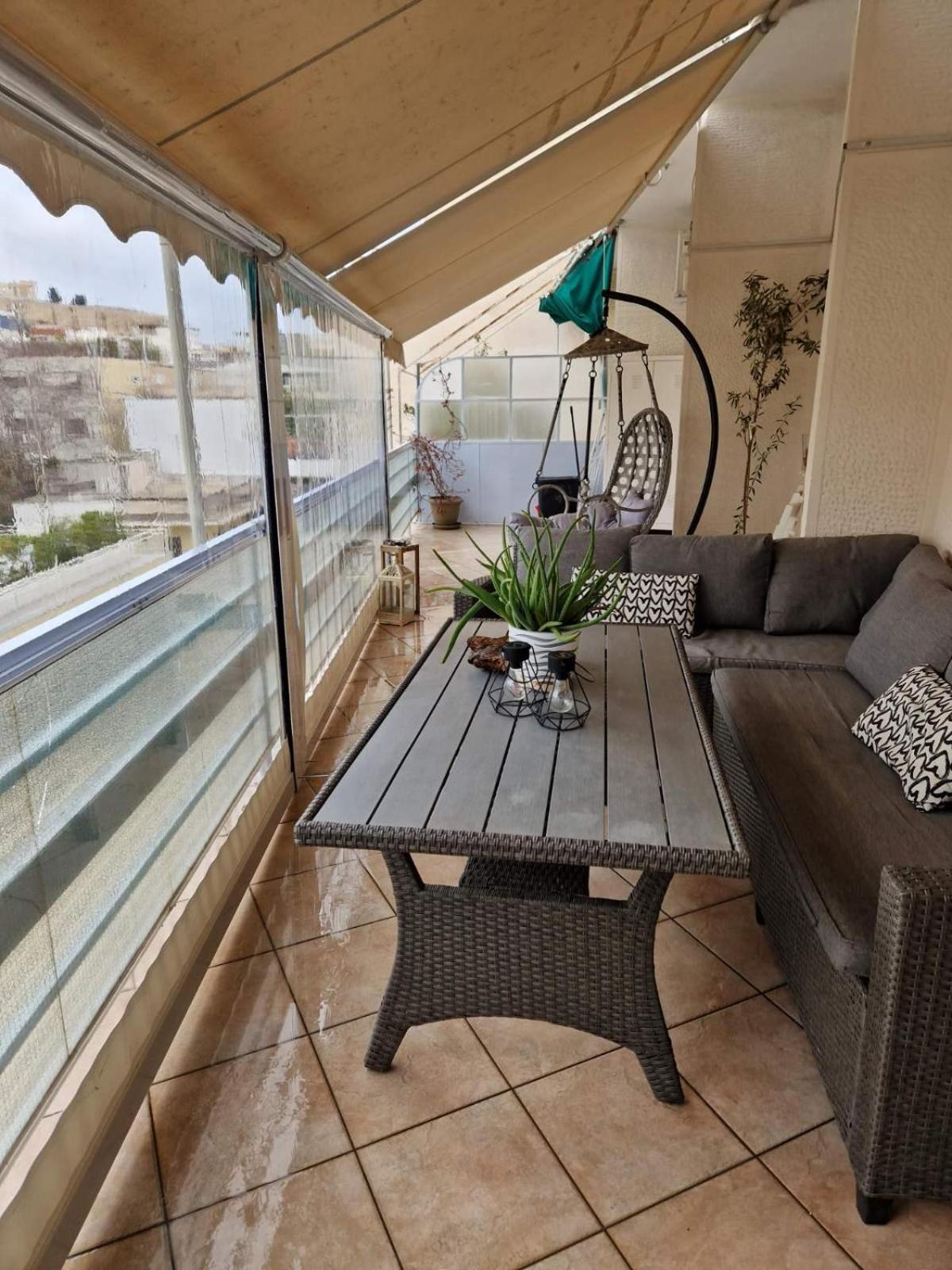 Pnika 3 Athènes